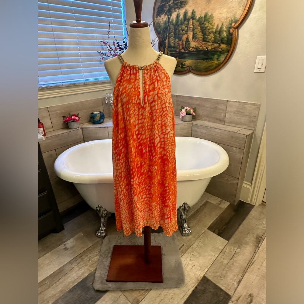 Michael Kors Like New Vibrant Orange and White Pull Over Dress w Gold Chain